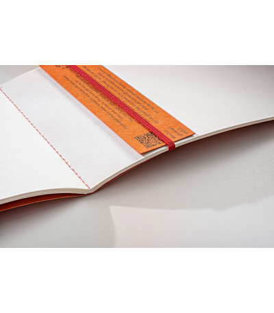 Universal Mixed Media #authenticbook - 18 pages (9 5/8" x 6 7/8")